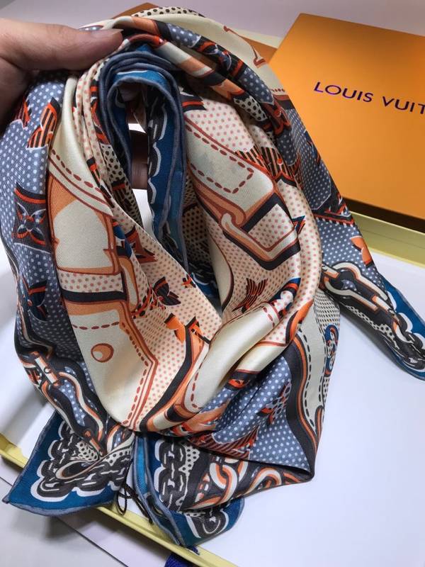 Louis Vuitton Scarf LVC00515